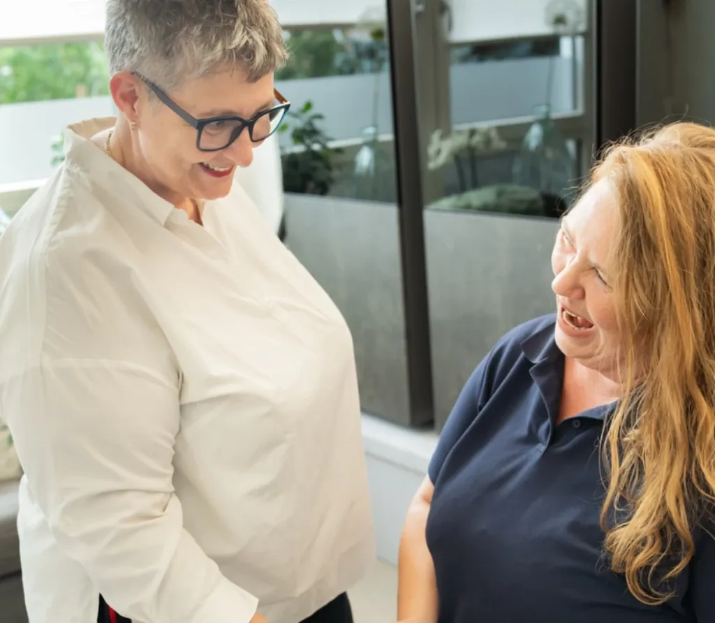 beratungsgespraech kundin